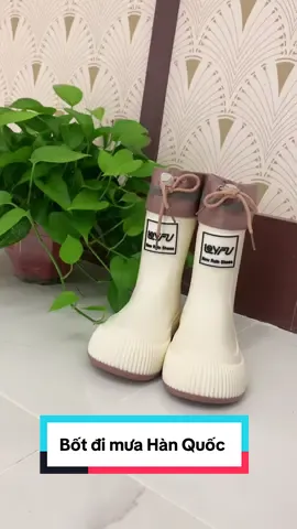 Bốt đi mưa Hàn Quốc #reviewchanthat #ungcaosuchongtrontruot #botdimua #botthoitrangdimua #ungdiphuot 