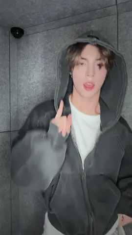 I want you 🫵 #NouerA #누에라 #ヌエラ #FAN #판 #obsession