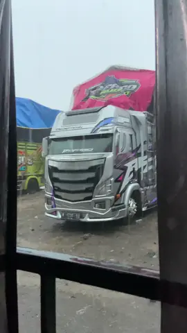 Situasi terkini arena battel Sempu Kediri di guyur hujan lebat#lewatberanda #fyp #trendingvideoviralvideo #trendingvideoviral #lewatberandafyp 