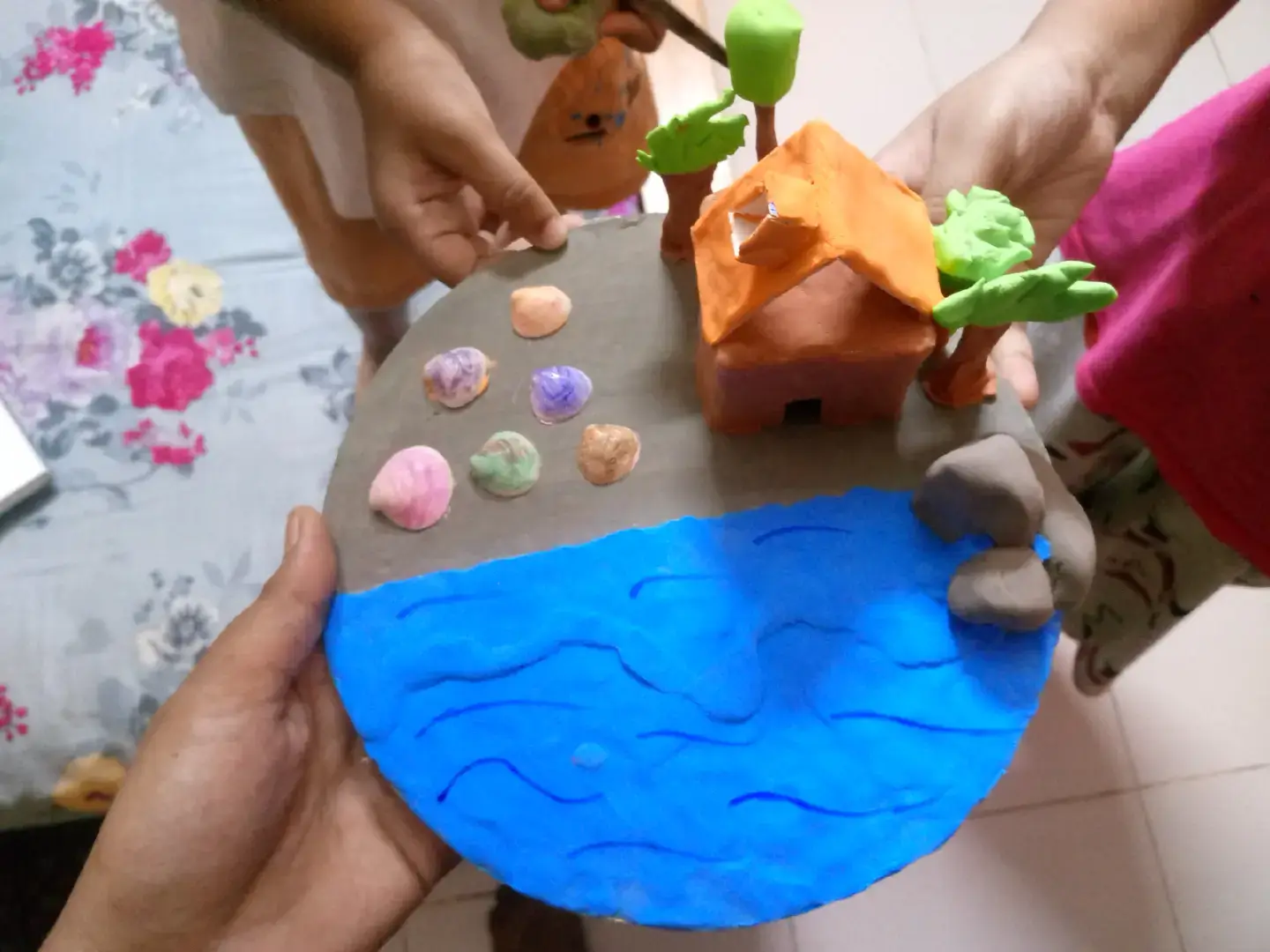 আমাদের সুন্দর বাড়ি 