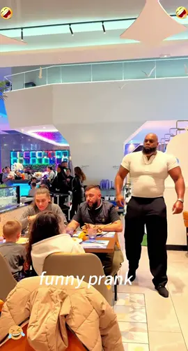 Funny prank#funnyvideos #prank #prankvideo #reaction#funny