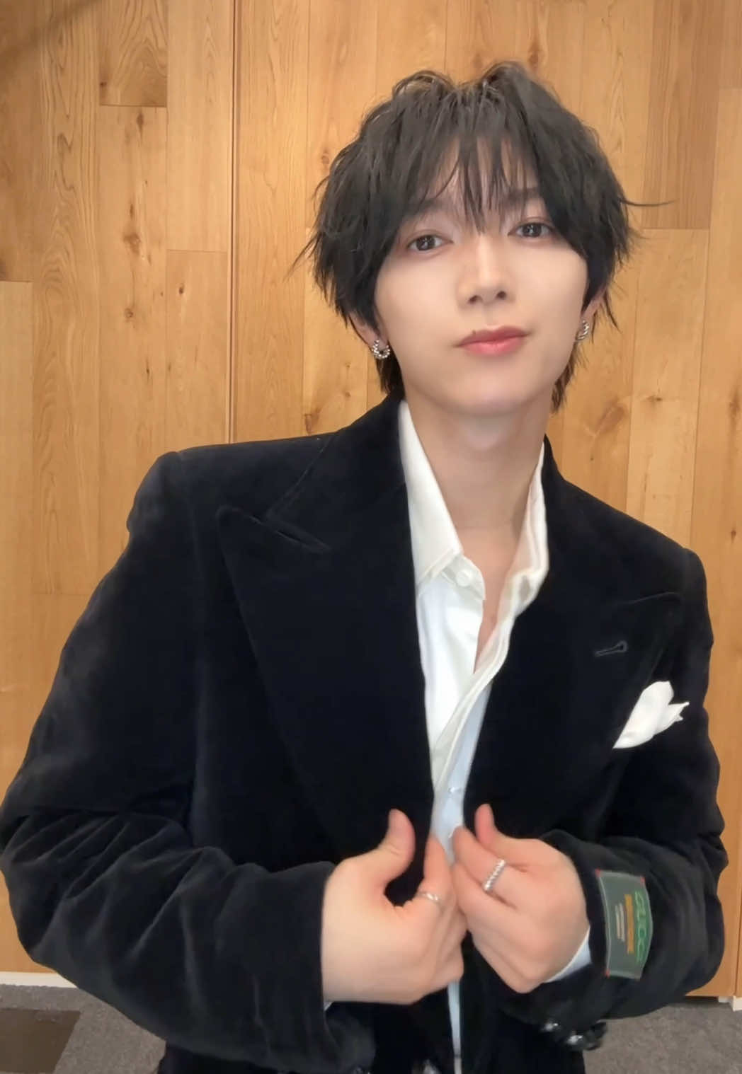 黒髪はどうですか？😎 #しめTikTok #TravisJapan #七五三掛龍也 