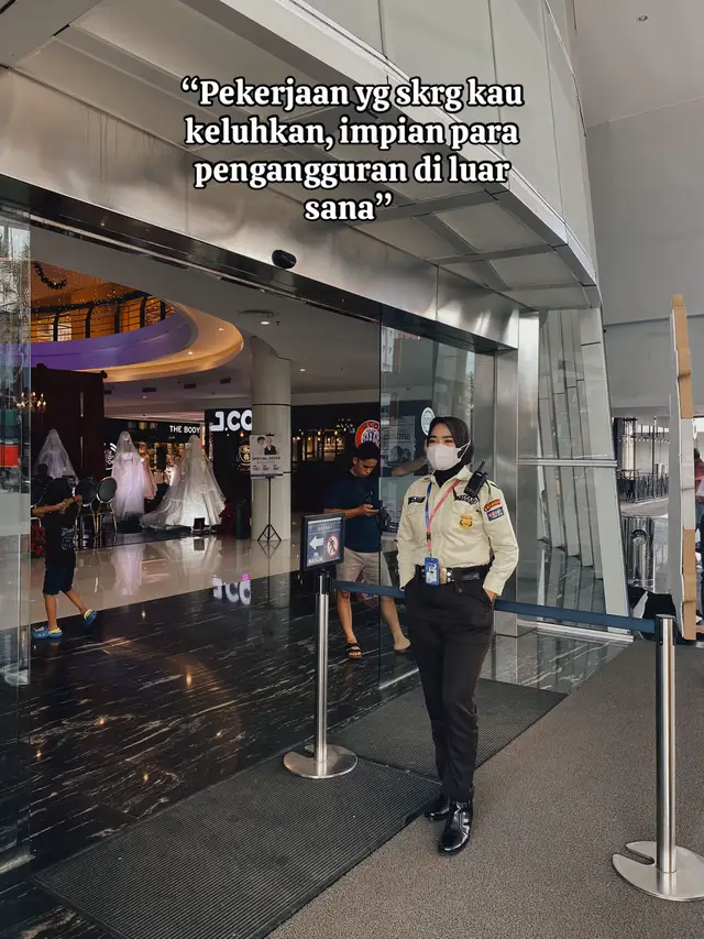 Jagan lupa bersyukur😉 #satpamindonesia #satpamwanita🔥 #secwanhitz #satpammall #mitrapolriindonesia🇮🇩 