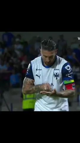 هل راموس افضل مدافع بالتاريخ ؟  #راموس #راموس_شيخ_القبيله🇪🇦👑 #ريال_مدريد_عشق_لا_ينتهي #ريال_مدريد #ميرينغي_جمييل💔 