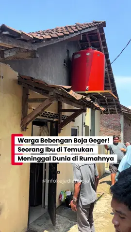 Penemuan jenazah menggegerkan warga Somopuro RT 07 RW 07, Kelurahan Bebengan, Kecamatan Boja, Kabupaten Kendal.   Seorang ibu berusia sekitar 50 tahun ditemukan meninggal dunia di dalam rumahnya. Diduga, korban sudah meninggal dunia sejak kurang lebih satu bulan yang lalu sebelum akhirnya diketahui oleh warga sekitar.   Saat ini, pihak kepolisian bersama tim medis sudah melakukan olah TKP dan evakuasi jenazah untuk pemeriksaan lebih lanjut.   Vidio : @infokejadianboja #infokejadianboja