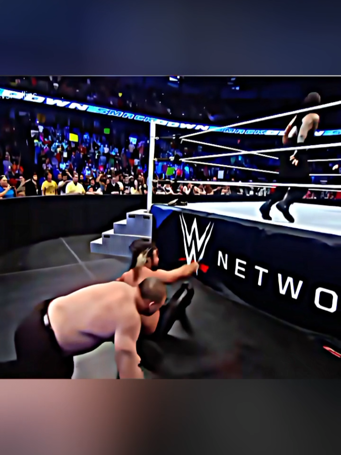 Roman reigns king 👑 #reymysterio #romanreigns #wwesmackdown #wweraw #wwewrestling 