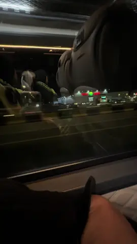 Pertama kali masuk dan menginjakkan kaki di Tanah Haram dan pertama kali melihat tower zam2 dari kejauhan .. tak sanggup menahan air mata 😭benarkah ini ? Benarkah aku sampai ditempat ini ? Minpikah ini ? Maha besar Allah yang sudah mengundang hambaNya ini untuk datang ke tempat dimana segala doa di ijabah 😭😭🕋. #Dan buat anakku terima kasih yang sudah memberangkatkan mama untuk menunaikan ibadah umroh , semoga selalu lancar rezekimu dan Allah gantikan berlipat ganda .. Aamiin Allahuma Aamiin 🤲❤️