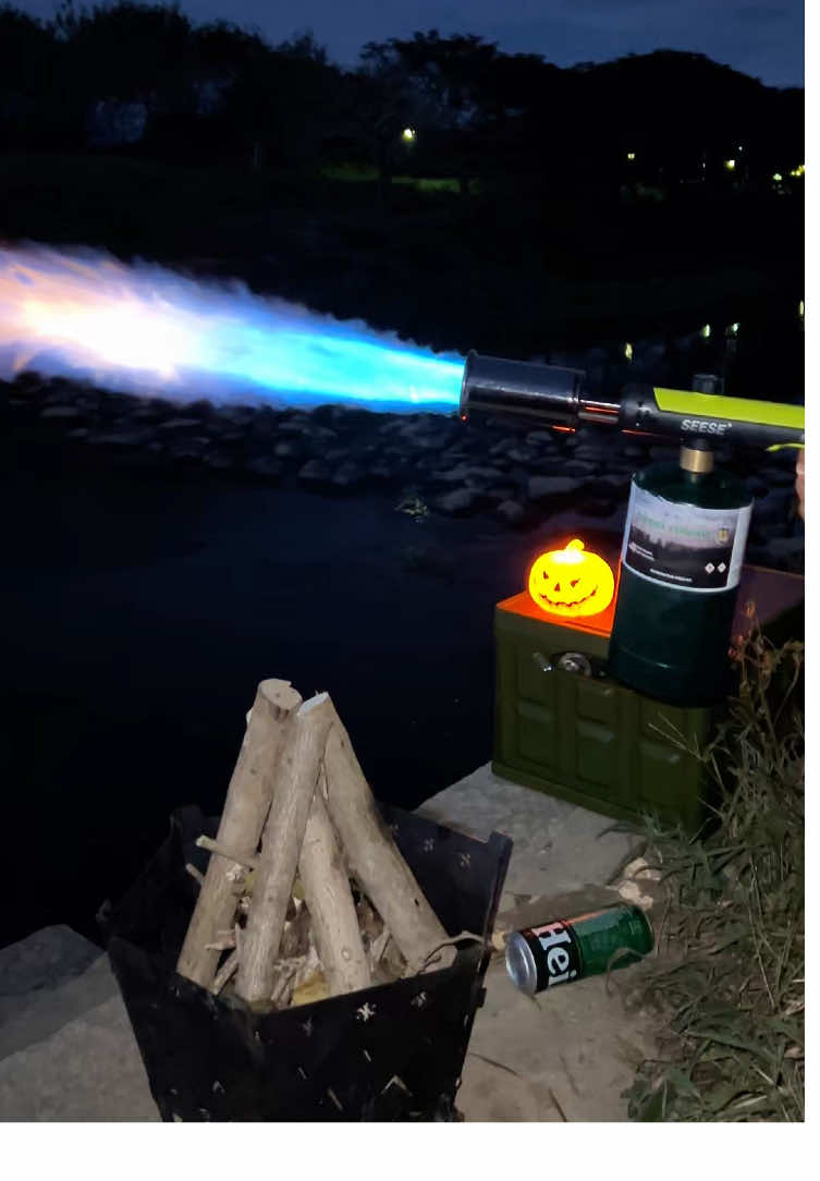 Fire Starting Just Evolved — Meet the Beast! 😈🔥 #torch #flamethrower #bbq #TikTokShopBlackFriday #TikTokShopCyberMonday 