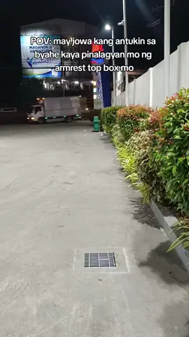 Passenger princess yarn haha no more ngalay na sa long ride 😌 #armrest #topboxarmrest #armrestfortopbox #reararmrest #foldingarmrest 
