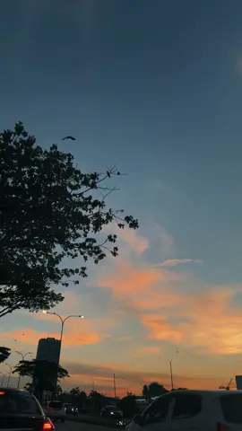 #KAUYANGBERNAMASERI #HANDYBLACK #LAGUROCKJIWANG