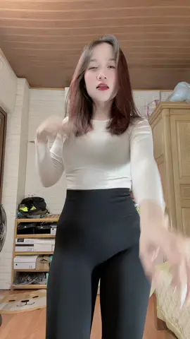 Trend mặc quần legging à 🙄#xh #fyp 
