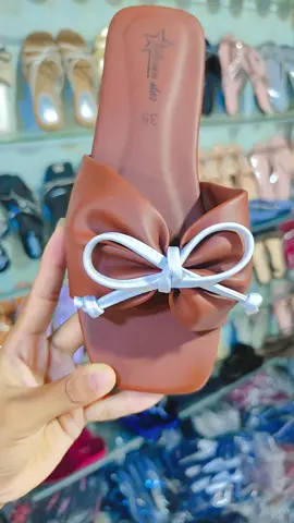 အပါးလေး မေးနေကြတဲ့ အသဲလေးတွေအတွက် #နှင်းသဇင်ဖိနပ်အမျိုးမျိုးMandalay131လမ်း55Bလမ်းထောင့် #ချစ်စရာကောင်းတာတစ်ခုပြမယ်🥺🎀 #trending #viewers #fyp 