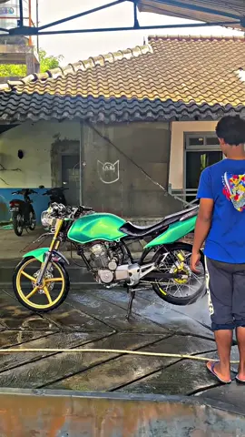 #CapCut adus sek😁💦#fyp #megapro_modifikasi #herexjember🏁 #megapro_herex 