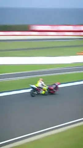 Wait until the end #rider#motogp#sports#motorcycle#racing