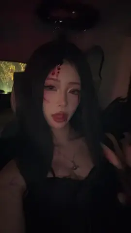 notice anything..? #halloween #trend #abg #asian #halloweenlook 