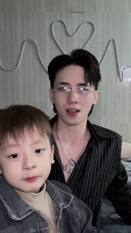 #dăm ba cây kẹo mút sao bằng lén lút cùng anh 😝😝😝#💋💋💋💋💋💋 #xuhuongtiktok 