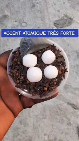 Tu vis dans une maison ou tu luttes contre la sorcellerie et tu aimerais déménager ou créer des blocages a cette personne derrière toi, réalise cette astuce et reviens témoigner #virals #accent #atomique #tres #puissant 