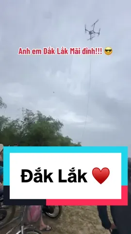 Không có kẻ thù nào có thể đánh thắng được dân tộc Việt Nam 🇻🇳 Không có khó khăn nào làm chùn bước nhân dân Việt Nam 🇻🇳 Clip về anh em TNV Đắk Lắk đại ngàn đang cứu trợ tại miền Trung.   