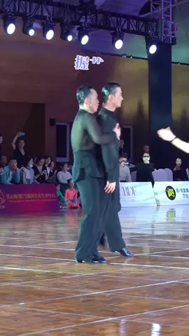Dàn vũ công lừng danh năm ấy giờ đều đã trở thành những giáo viên có tiếng #dancesport #拉丁舞 #khieuvuthethao #fyp #alittehousezhuangjiaxin 