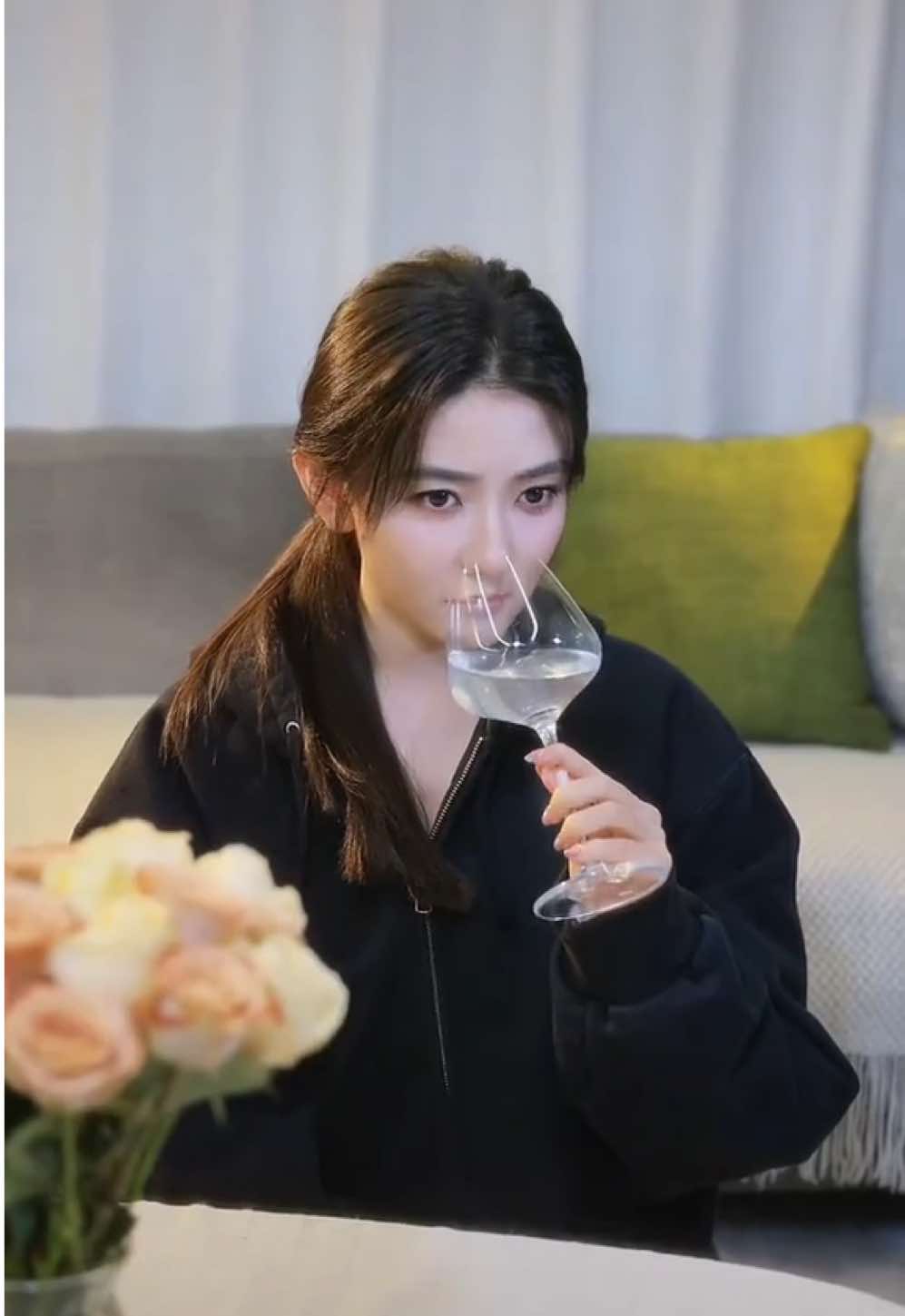 โอ้  🍷  #LiangJie #เหลียงเจี๋ย #viral 