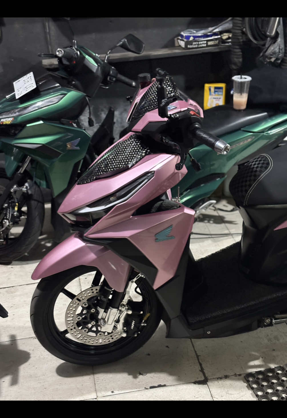 Ultramilk rasa strawberry flower😩