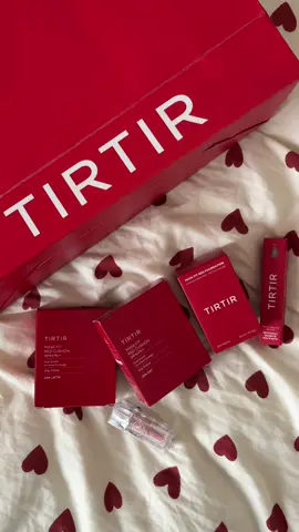 on test les produits de la marque @TIRTIR Inc. et omg je suis juste bluffée  #tirtir #pfw #redcushion #kbeauty #asmr 