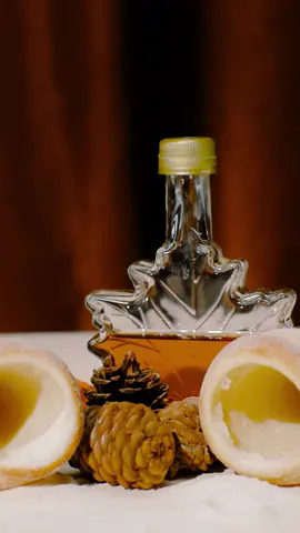 Golden crafted with a touch of maple magic. 🍁 — MAPLE CONE — A perfect harmony of maple sweetness and buttery crunch. The kind of cone that makes any fall pairing unforgettable. Available the month of November. Send this to the friend who’s all about fall flavors. 🖤