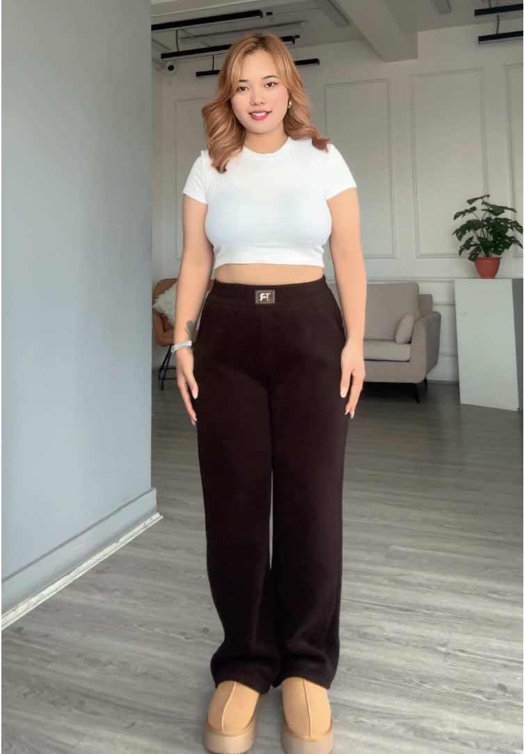 ‼️NEW HOT DROP‼️ CASUAL TROUSER With fleece inside🔥🔥 Featuring dual pocket and elastic waistband (Highwaisted and comfortable) ◆ Code: 12-1415 ◆ Size: Freesize fits upto 36 inch ◆ Color: As displayed  . #Delivery_within_12hrs_in_Kathmandu_Valley . ✔️Cash on Delivery in Kathmandu Valley ✔️ We deliver all over Nepal . ☎️ Mobile/Viber: ✆ +977 9801019849 💌 Message us to place an order #nepwearswomenpant #highwaisted #pant #trouser            