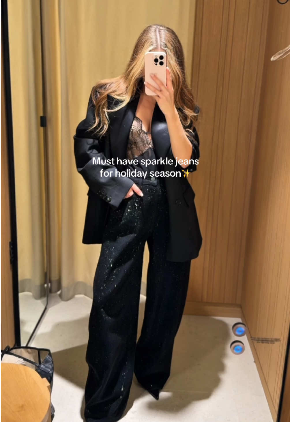 I am in love ✨ #sparklejewellery #chic #holidayoutfit #mango #fashiontiktok 