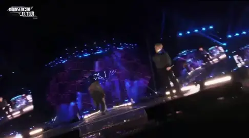 SO WHAT cùng Jimine Taehyungie và anh Jin 😭😭😭 #RUNSEOKJIN_epTOUR_ECORE #jimin #jin #taehyung 