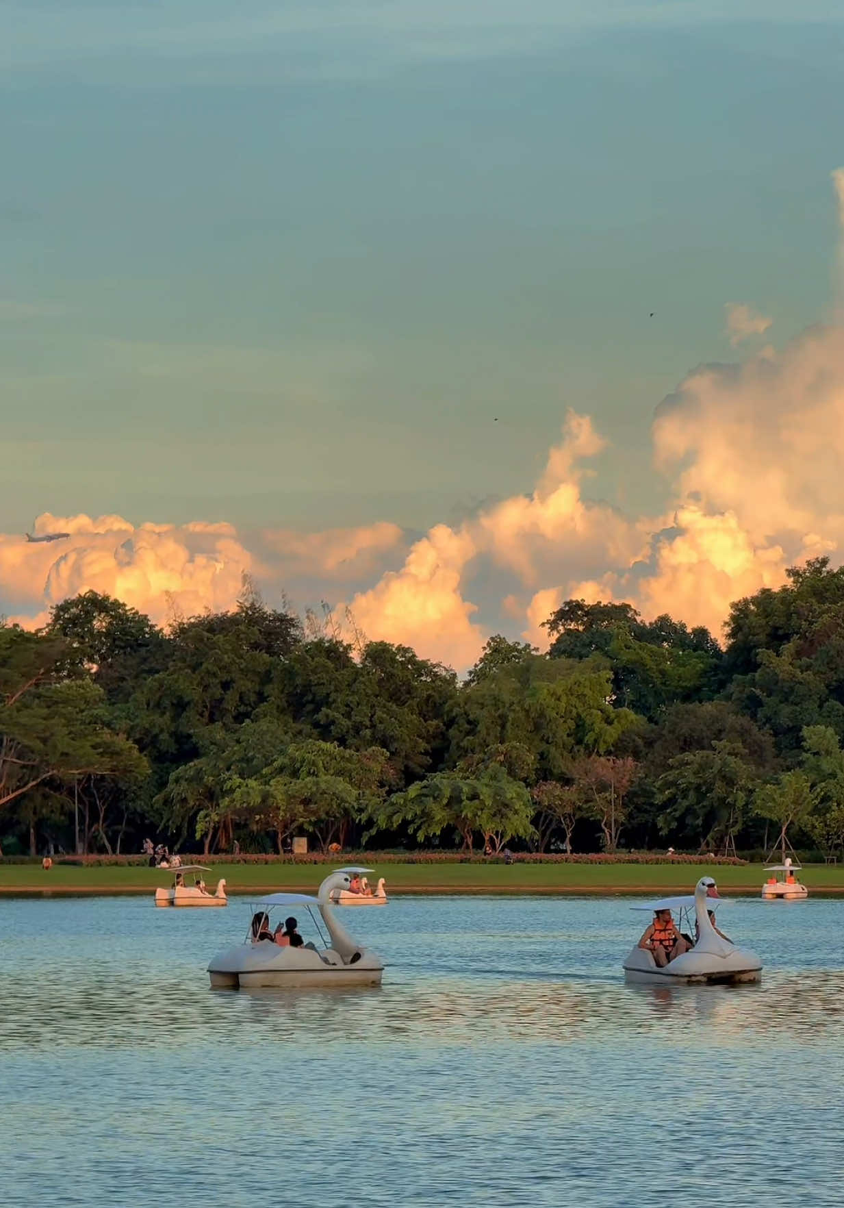 พระอาทิตย์ตกสวนหลวงร.9 🌄