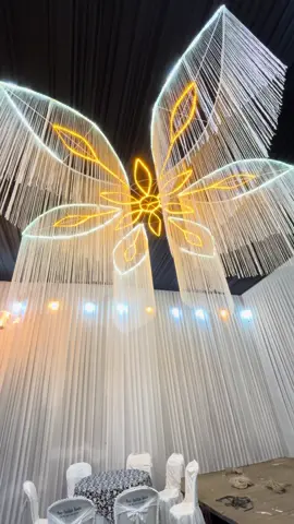 Hitam putihnya paket eksklusif 2 terpasang di kebumen. #nftenda #tendapurbalingga #tendapernikahan #tendapurwokerto #dekorasitenda 