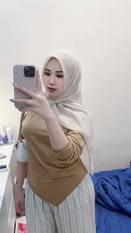 SPIL KESINI👉🏻@Arnin ⋆⭒˚.⋆ 👈🏻 #4u #outfitsimple #inspirasioutfit 