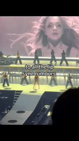 👋👋👋#tatemcrae #tatemcraehalloween #tatemcraemic #tatemcraeaustin 