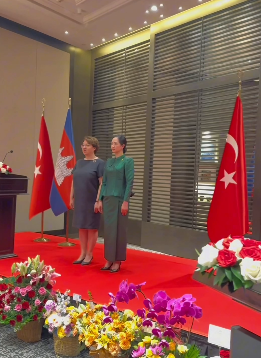 ចូលរួមជាតំណាងរាជរដ្ឋាភិបាល និងថ្លែងសុន្ទរកថាអបអរសាទរ នាឱកាសខួប​អនុស្សាវរីយ៍​លើក​ទី​១០២ នៃ​ថ្ងៃបង្កើត​សាធារណរដ្ឋតួកគីយេ