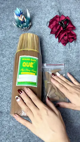 Rẻ quá rẻ luôn Nhang quế sạch dùng thơm mà an toàn lắm, giá ưu đãi 1 bó 1 kí nhanh tay săn để hết ưu đãi nha mọi người #nhangque #huongque #nhangquesach #xuhuong #dexuat @Tạp hóa Thị Lành  @Tạp hóa Thị Lành  @Tạp hóa Thị Lành 