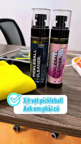 Đánh hay rồi, giờ phải thơm nữa anh em ơi!” Xịt vợt pickleball Chanlong – bí kíp để vợt bạn lúc nào cũng sạch bóng, thơm mát. 2 màu xịn xò, mùi hương dễ chịu, giúp khử mùi mồ hôi, giữ mặt vợt luôn tươi mới như vừa khui hộp. Nhỏ gọn mang theo sân – xịt một cái là tự tin như pro bước lên sân 😎💨 Ai chơi pickleball mà chưa thử là tiếc đó nha! #votpickleball #sportsontiktok #pickleball 