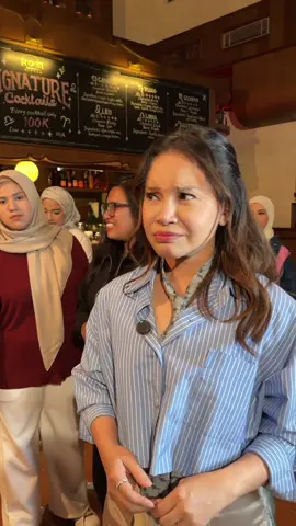 Klarifikasi : aku udah minta maaf ke teh oca nya langsung dan katanya tanggal 7 beliau konser, cus pada dateng yuk!