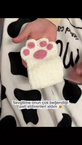 sana almasını istediğin kişiyi etiketle 💕 #kedi #aşk #sevgilim #hediye #kesfet 