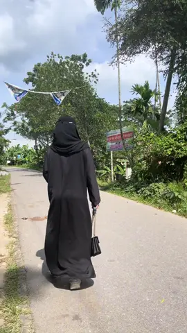 ভুল করলে ক্ষমা করে দিবো কিন্তু মন থেকে উঠে গেলে কখনোই ফিরে তাকাবো না 🙂‍↔️ #soniasimran