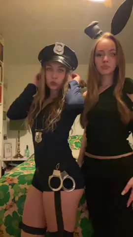 Policia 🤍 #foryou #makethisviral #fypシ゚viral #blowthisup #halloween 