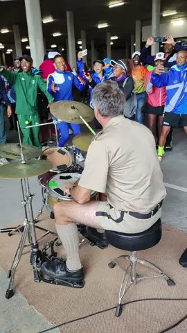 #AfroHouse #Gqom #amapiano #deephousemusic my new drum thing is a hit 😁! 