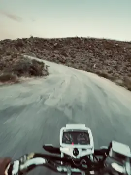 Kaldım yine bir başıma#kesfetteyiz #cg #karaman #uzunyol #dinek 