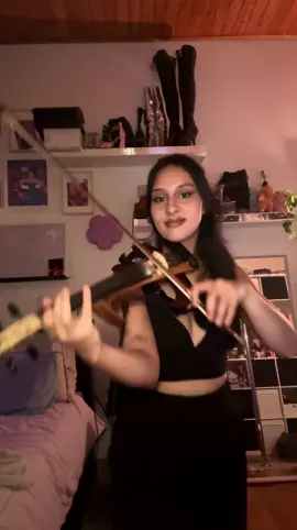 Who else is obsessed with Raye? 😍 #raye #whereismyhusband #violincover #violin #fyp 