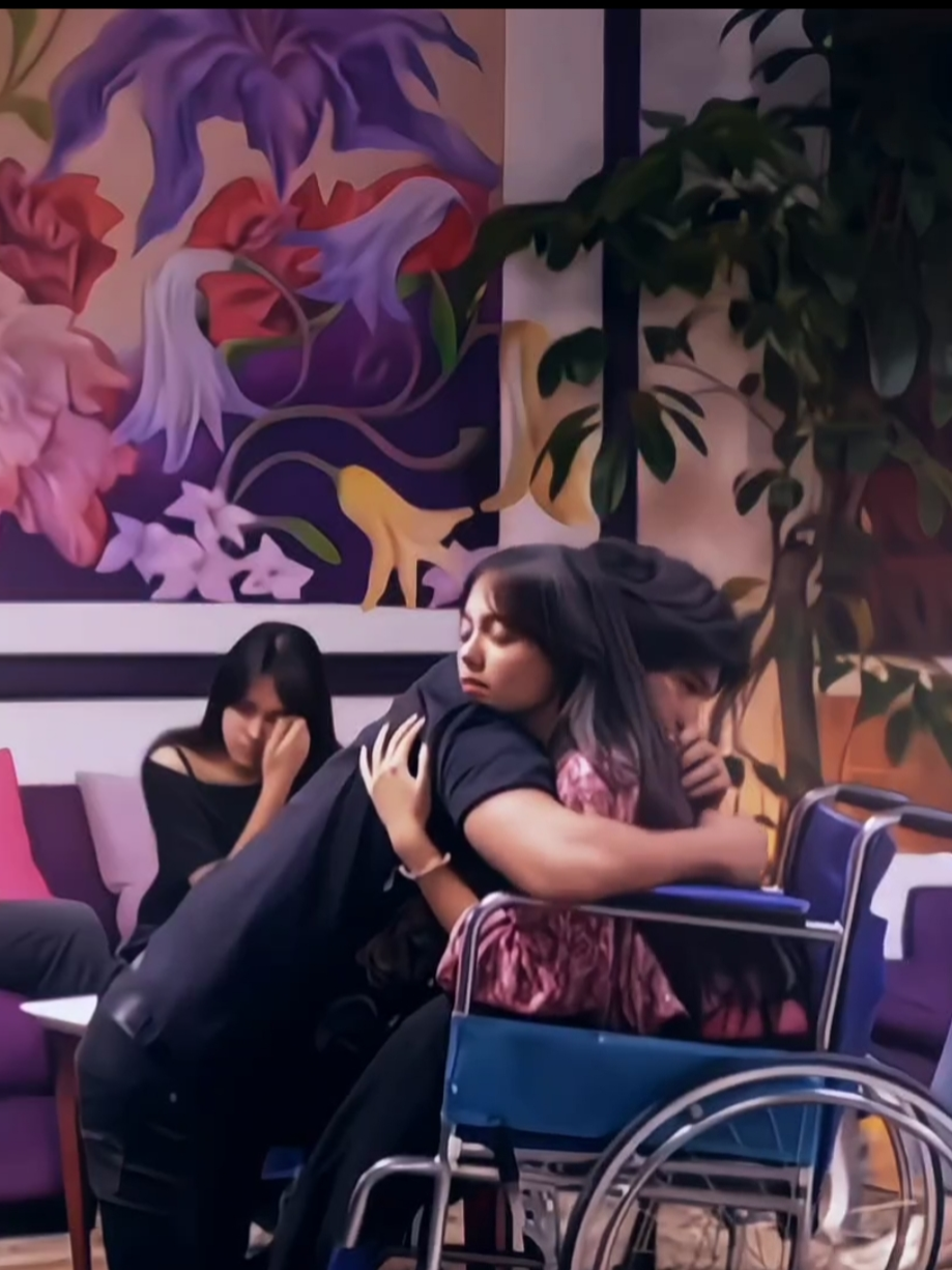 Kalimat paling jujur dariku,aku tidak tahu bagaimana caranya merasa cukup untuk seseorang,karena bahkan untuk diriku sendiri pun,aku sering gagal menjadi tempat pulang -Naaa #mora #raisamarie #aryamohan #asmaragenz