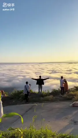 #တိမ်ပင်လယ်ဆီမင်းနဲ့ခရီးဆက်  #မိုင်းရူးတောင်ပေါ်တိမ်ပင်လယ်#fypp🇱🇹 