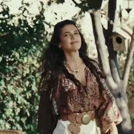 I LOVE THIS DIVA💜 #halefköklerinagrisi #yildiz #yilser #ilhanşen #serhat 