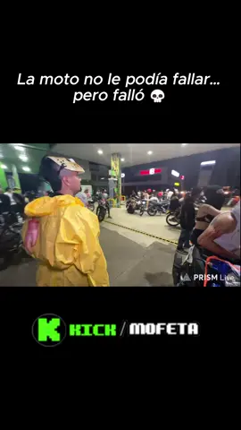 La moto lo abandonó 🤣😪 #halloweenmakeup #viral #paratii #humor #fypシ゚ 