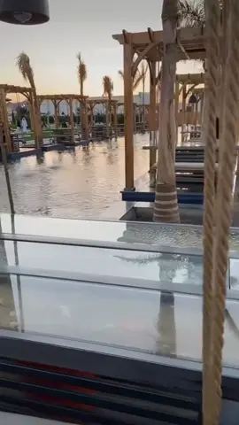 مساء الخير .. أما بعد ..تذكير بأحد قوانين الحياه العمر مو مضمون والدنيا سعه 🎶