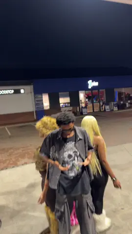 Halloween🎃 @7veni._.a @Bebe💋 @E11e_._ 